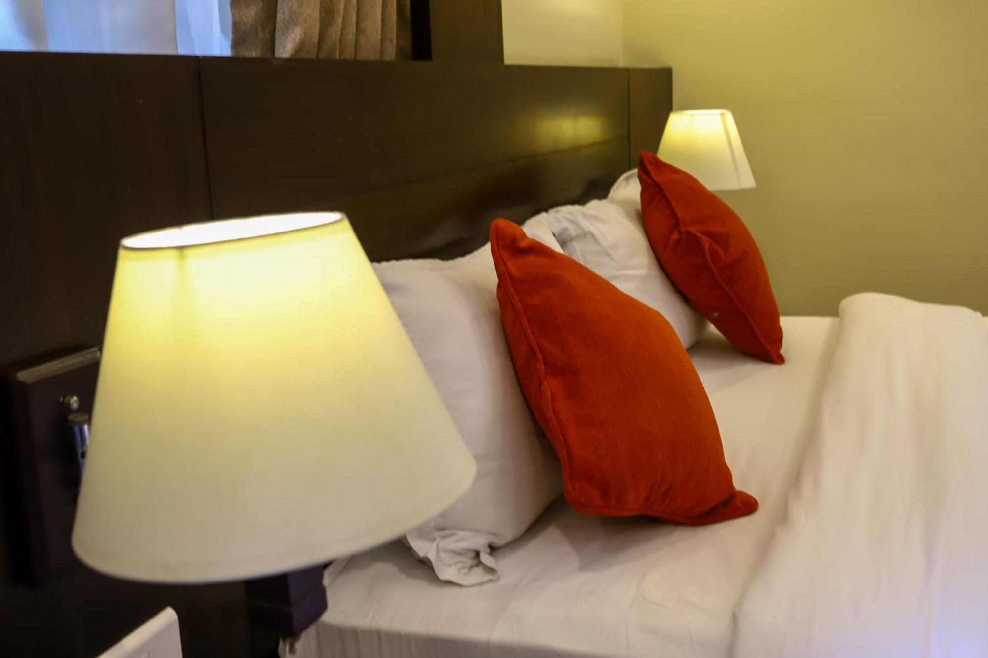 Dreamland Gold Resort & Hotel Bhairāhawā Eksteriør billede