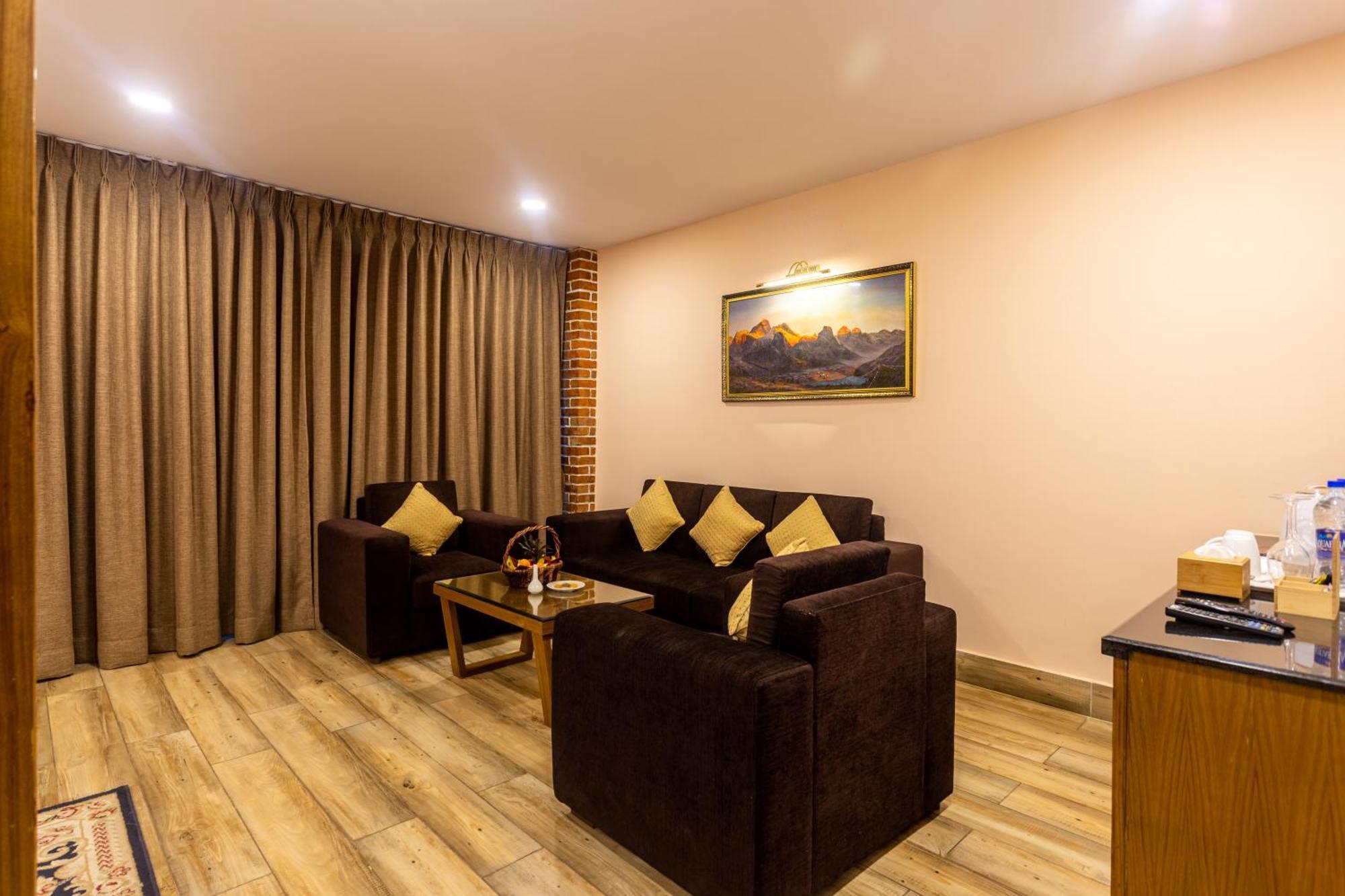 Dreamland Gold Resort & Hotel Bhairāhawā Eksteriør billede